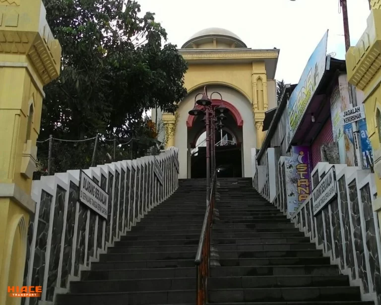makam sunan muria