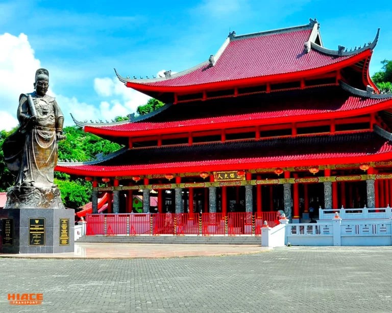 Klenteng Sam Poo Kong Source by Tiket.com