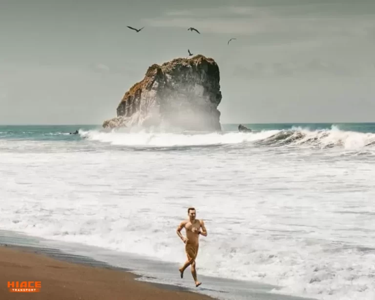 Bermain di Bibir Pantai Source by Jember Network