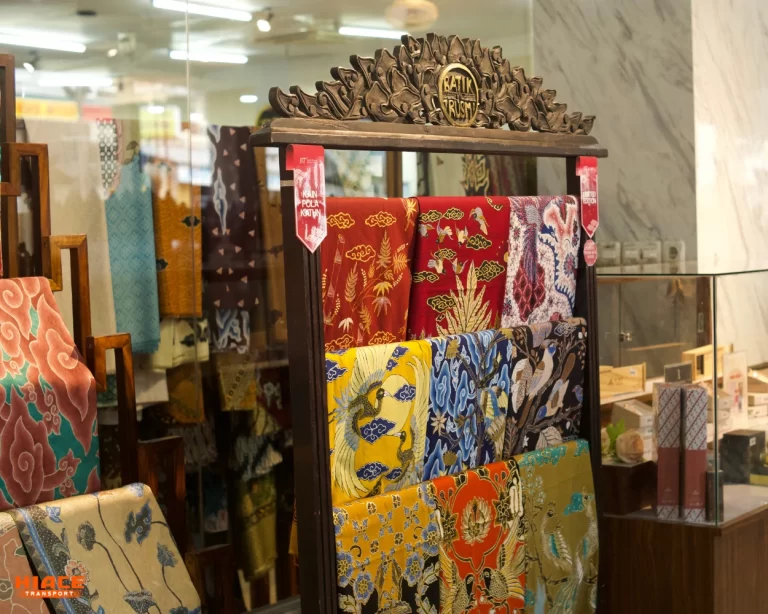 Mall Cirebon BT Batik Trusmi