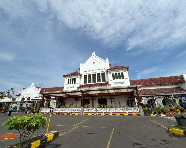 Tampak depan stasiun