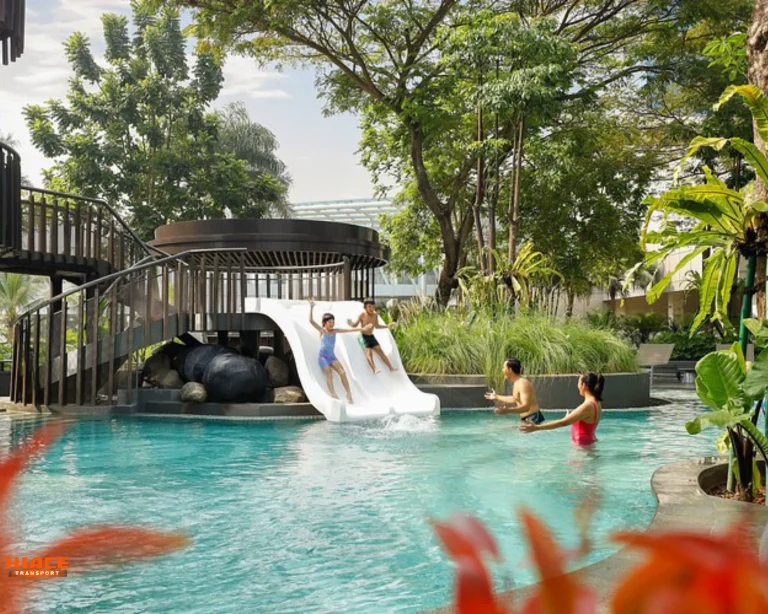 Kolam hotel resinda karawang by Agoda Dan resinda karawang.com