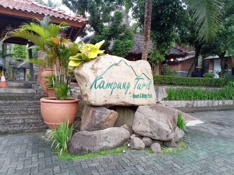 Kampung turis karawang source by Travelspromo.com