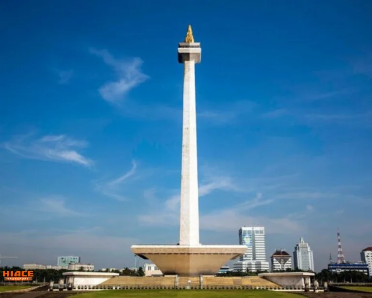 Monas