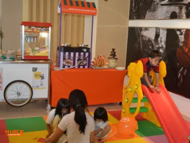 Taman bermain anak hotel Harris hotel Bekasi source by Agoda.com