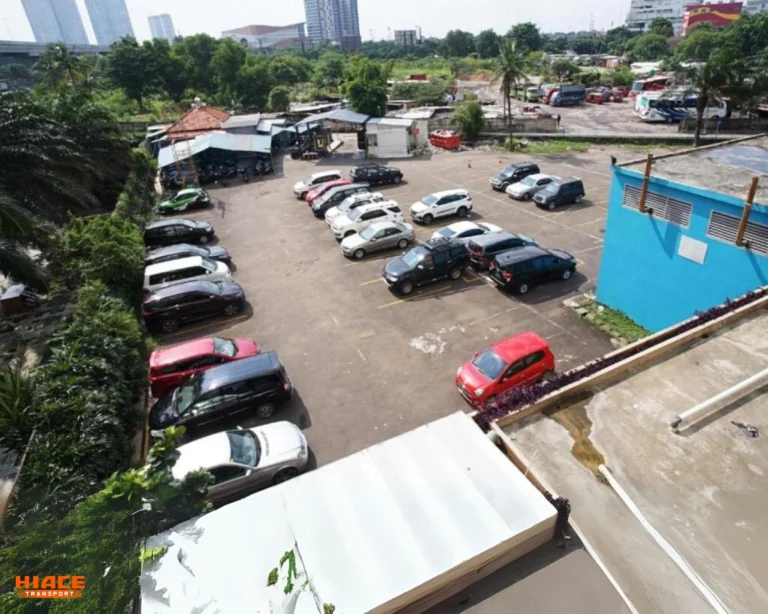 area parkir by agoda.com