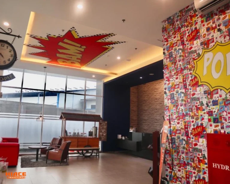 Ruang Tunngu Tamu Hotel 88 bekasi by Booking.com