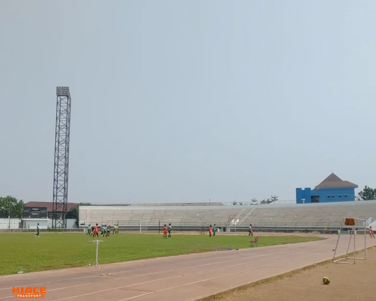 Tepat latihan karawang united fc di stadion singaperbangsa karawang source by pikiranrakyat.com
