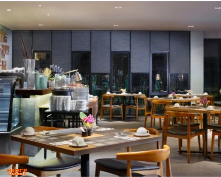 bar_lounge batiqa hotel & apartments source by suara.com