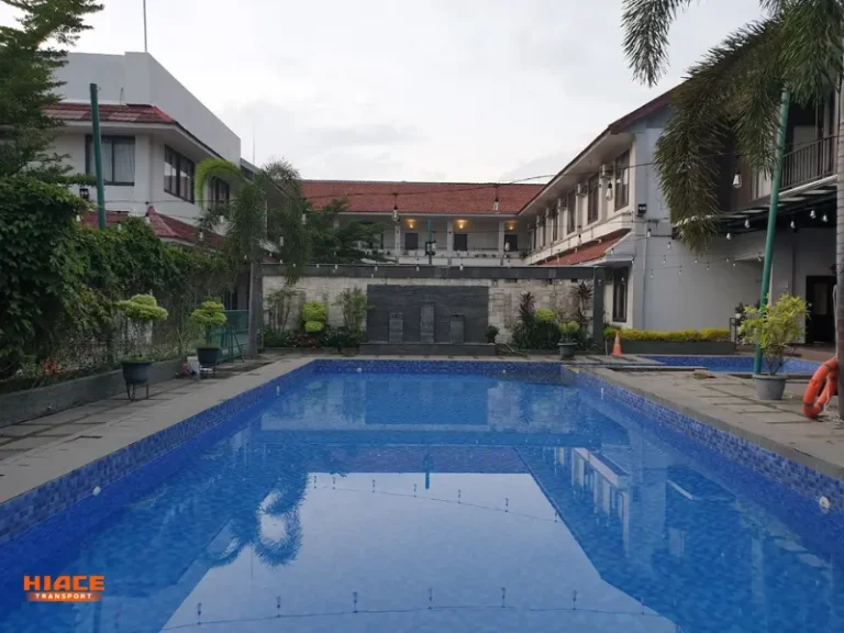 kolam renang source by gardena hotel