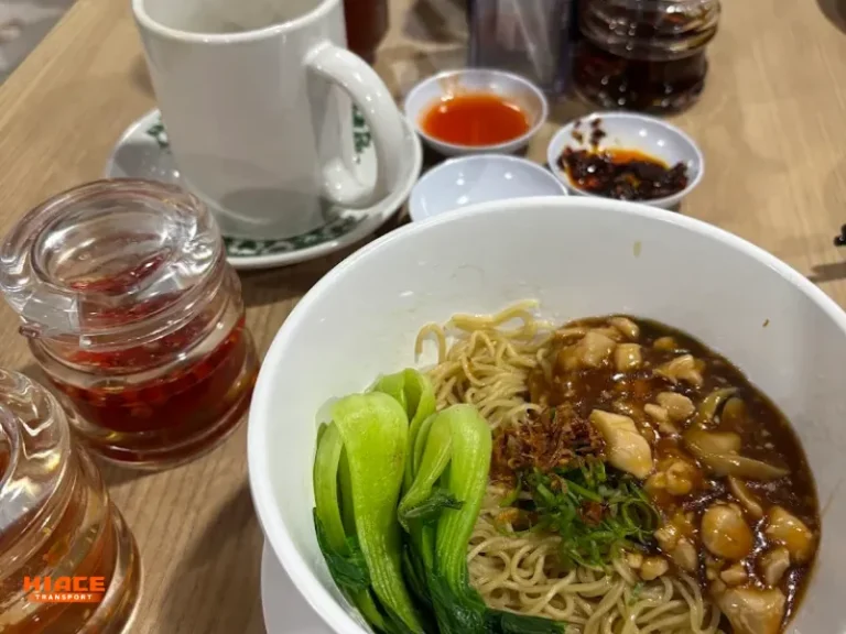 mie ayam source by donny setiawan