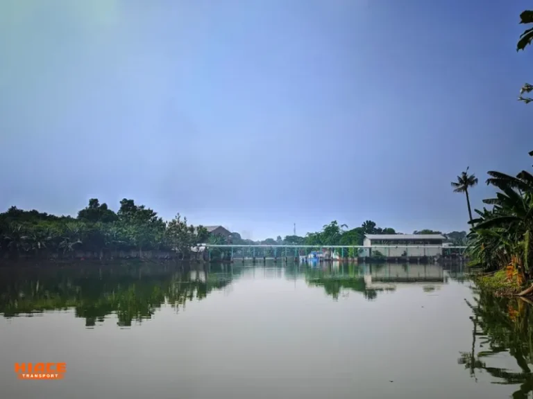 pemandangan danau yang asri source by tony supriyanto