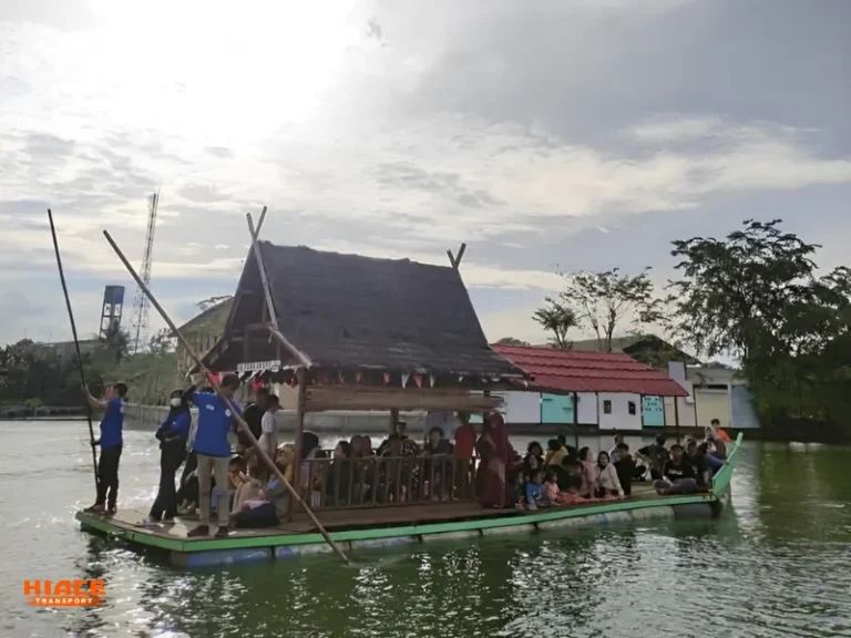 perahu rakit source by situ rawa gede