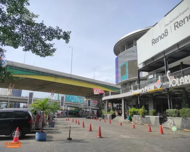 Area parkir by Yapto Harkatianto