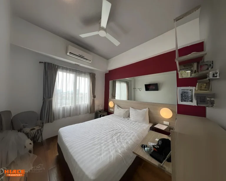Kamar Monoloog Hotel Bekasi by Reggie Christian