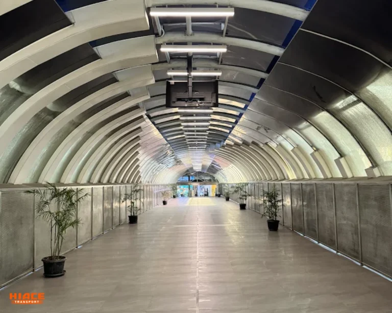 Lorong Masuk Stasiun LRT di Bekasi Barat by TasHaman Chenel