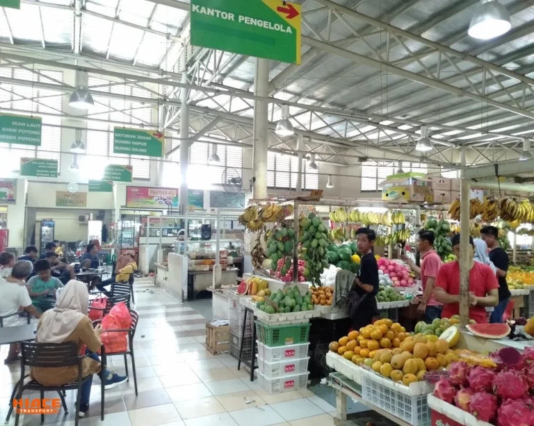 Penjual buah lokal by prtyz bonar
