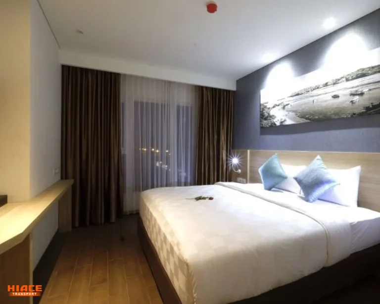 Room ayola lippo by ayola lippo