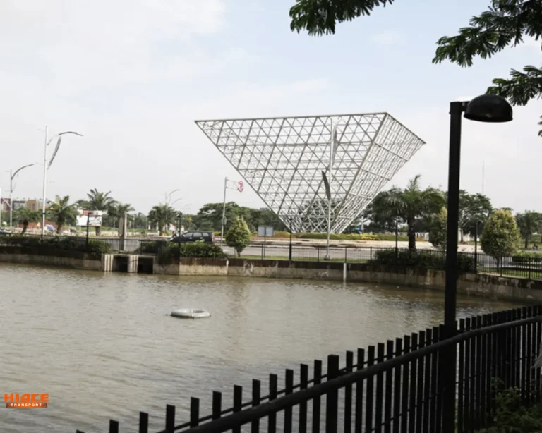Spot foto Danau Semmarecon source by apartemensummareconbekasi.com