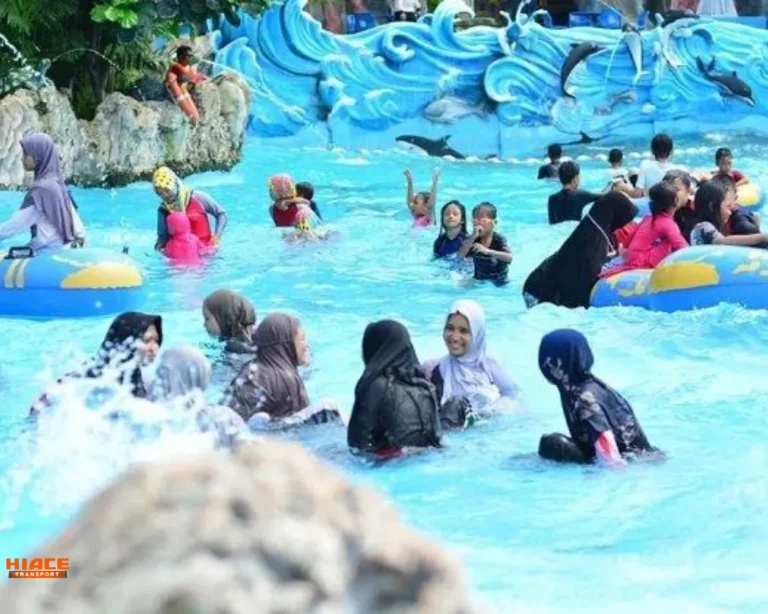 Suasana Source by Tribun.com