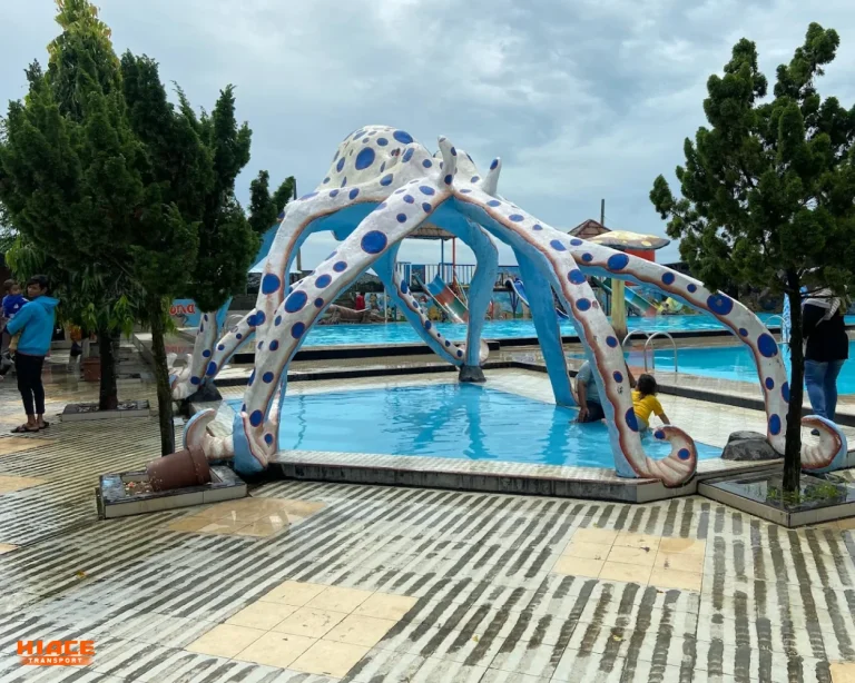 kolam renang indramayu