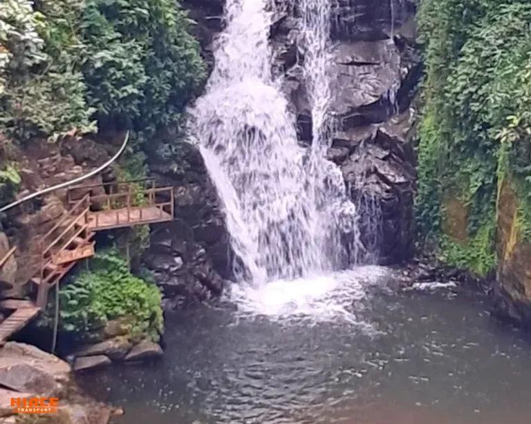 Air terjun by saras ds