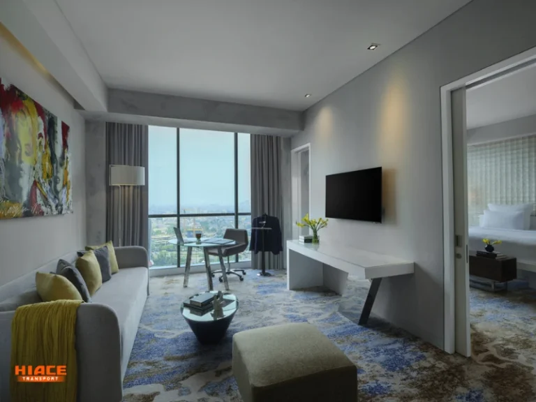 Ruang tamu entral Park Jakarta source by pullman jakarta central park