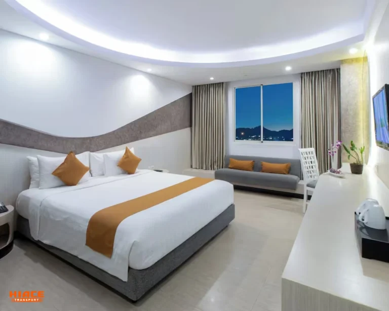 Junior Executive Double Room source by astonhotelinternasional.com