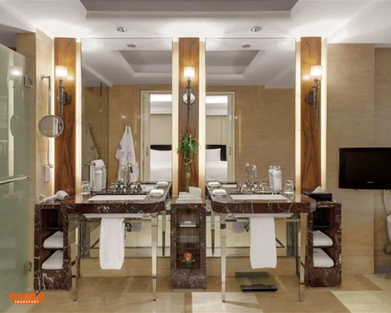Kamar mandi Executive Grand Deluxe King source by kempinski.com