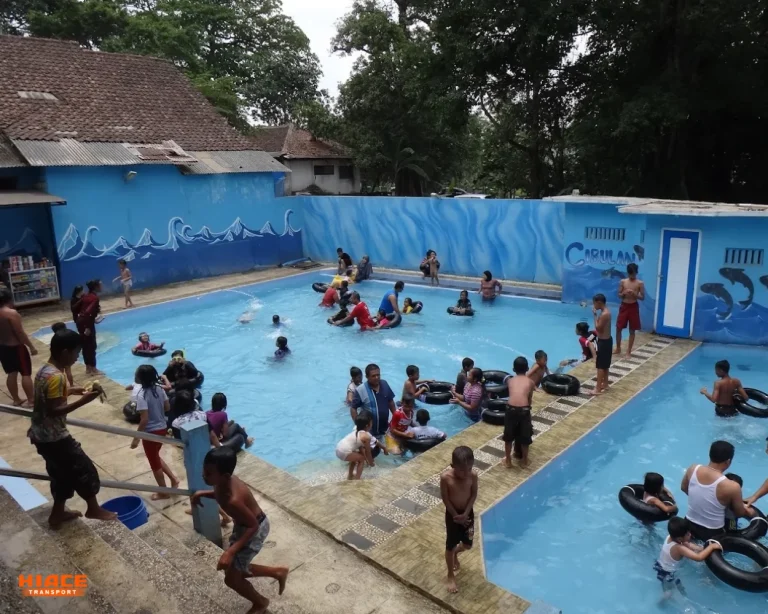 Kolam berenang by aji putra