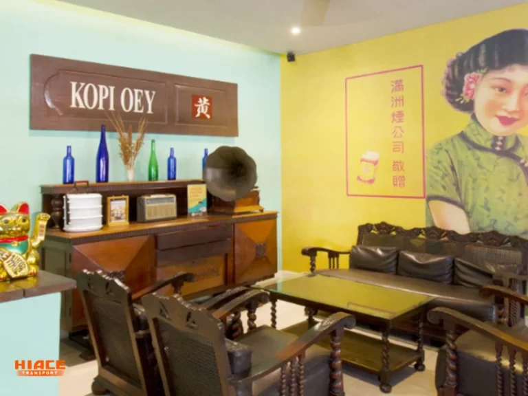 Resto Kopi Oey source by favehotels.com