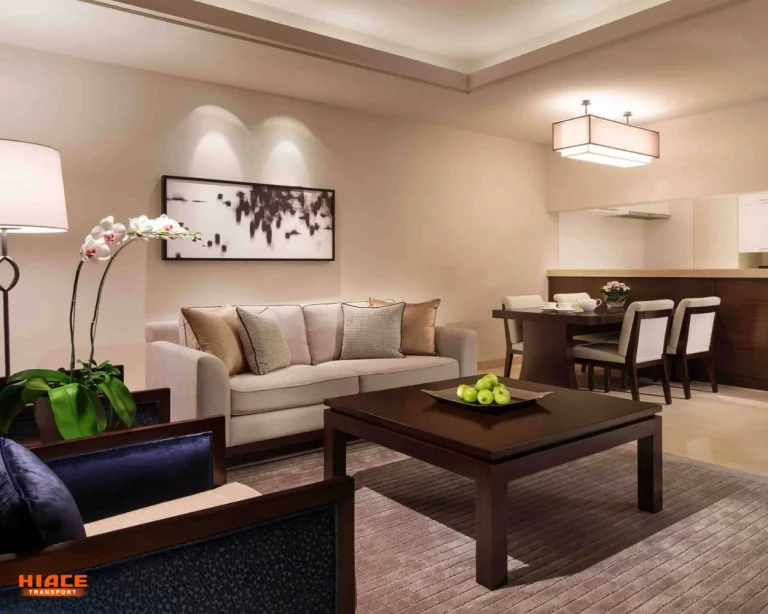 Ruangan Sky Suite One Bedroom source by fairmontjakarta.com