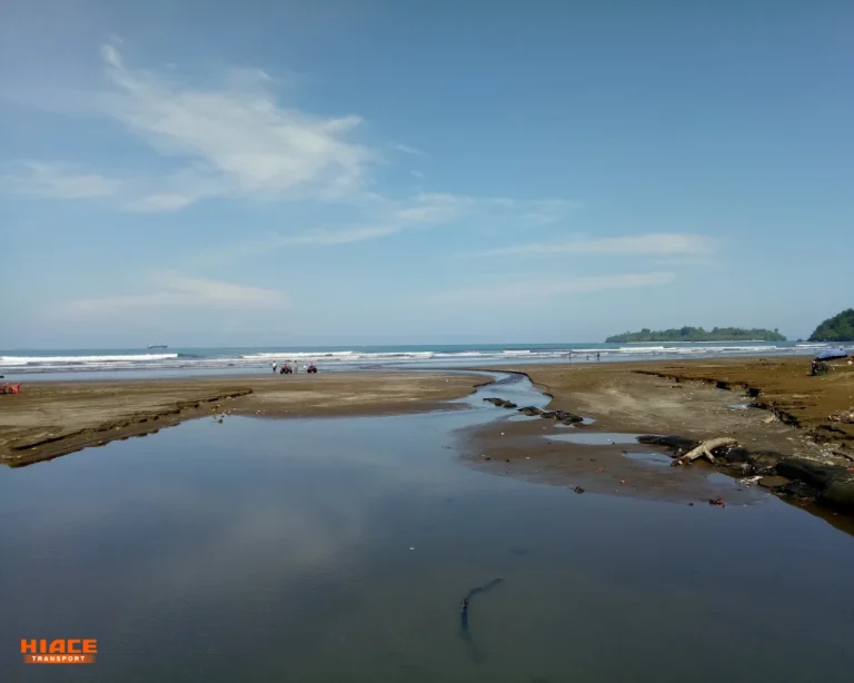 vibes pantai pasir putih by hindra huta gulung