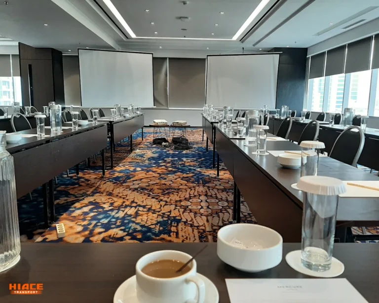 Meeting room by silend sward