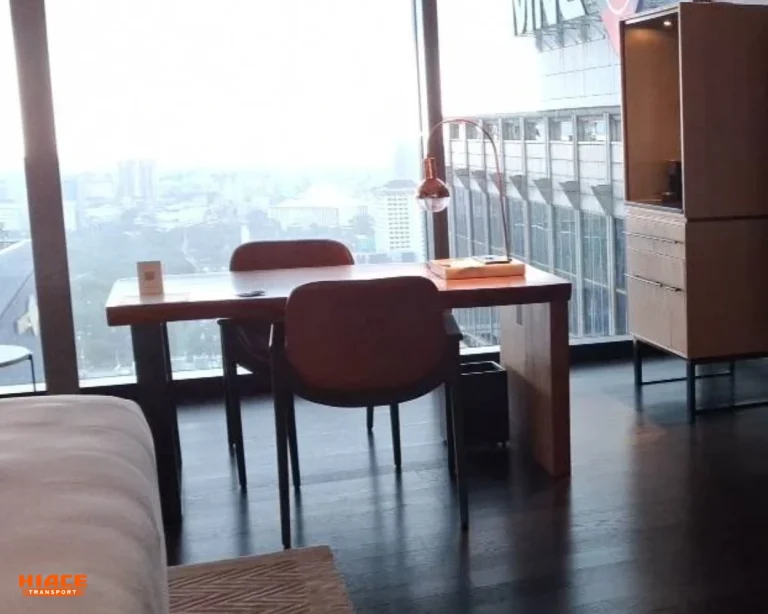 Ruangan Twin Bed with Monas View source by hyatt.com