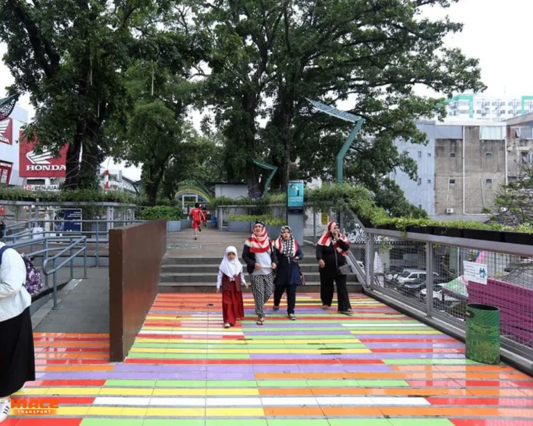 Skywalk Source Kompas Regional