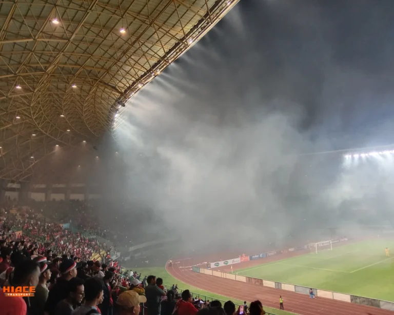 Stadion Patriot Candrabhaga