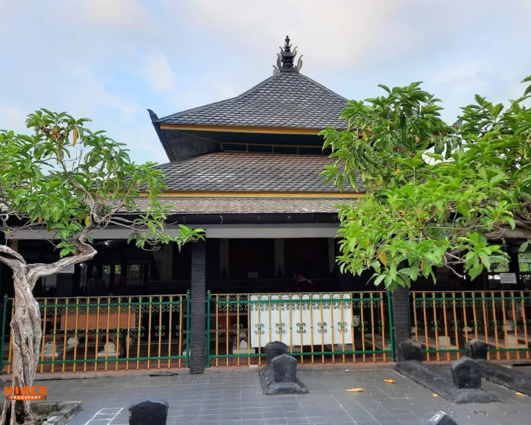 Lokasi Ziarah Sunan Kalijaga Source by Hatta Kunaifi