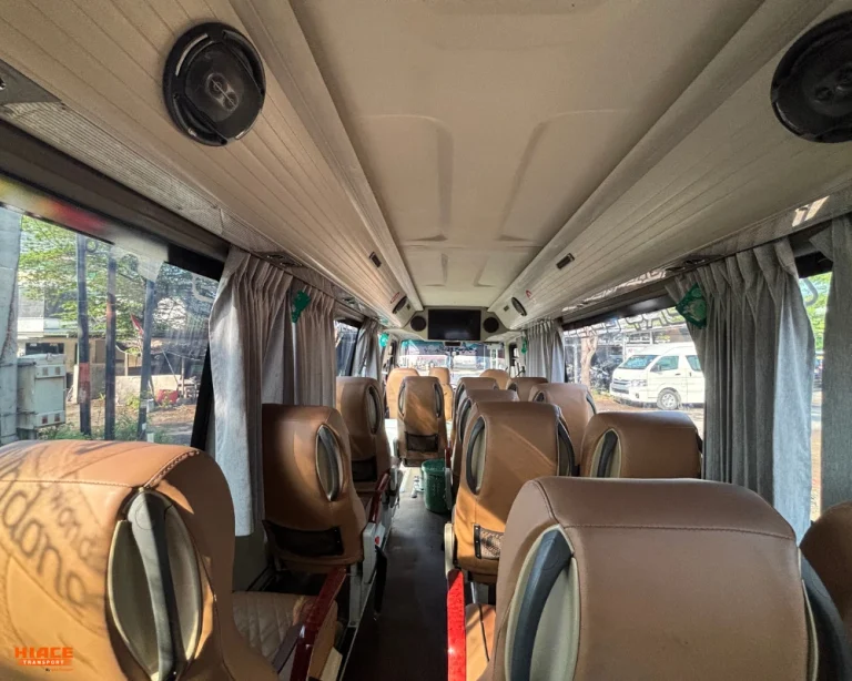 Sewa elf - tampak interior