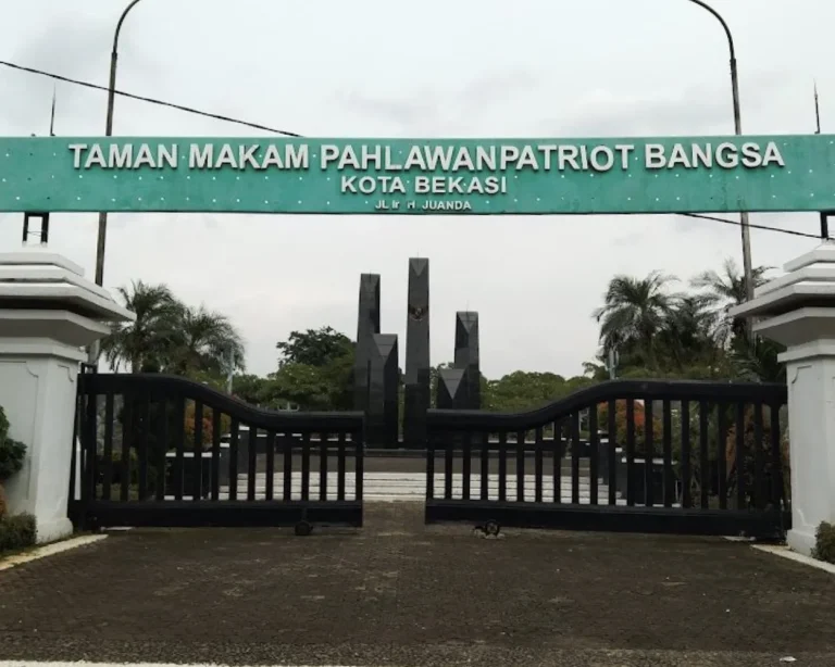 Rental Elf Bekasi